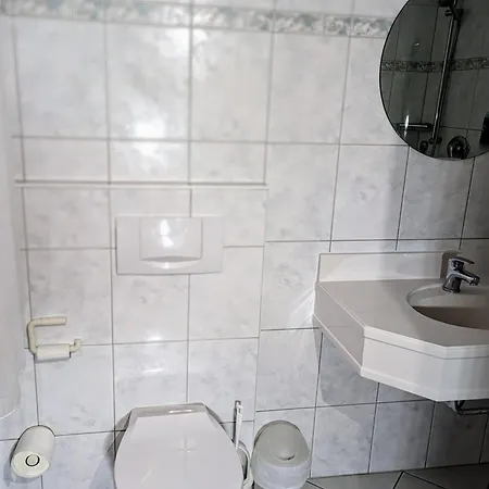 - Einzelzimmer Pensjonat Rastatt